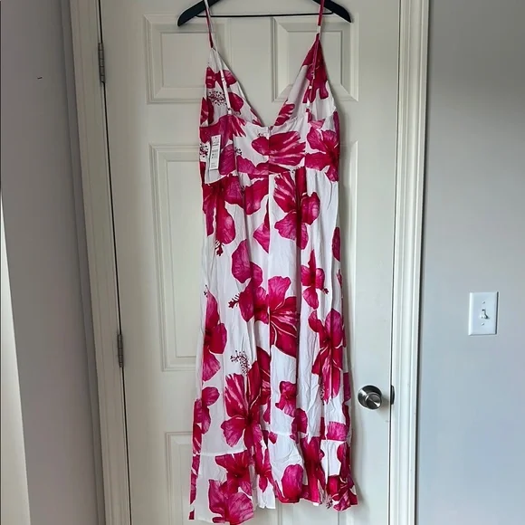 NWT Cupshe Pink and White Floral Maxi Dress - Picture 4 of 9